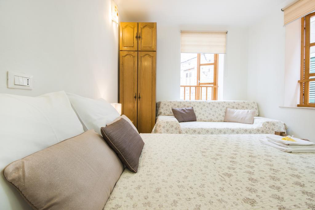 Top City Center Apartments Sibenik Luaran gambar