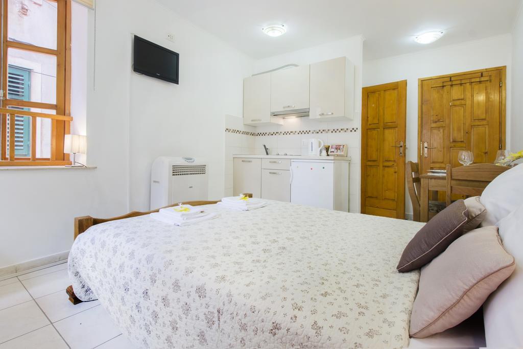 Top City Center Apartments Sibenik Luaran gambar